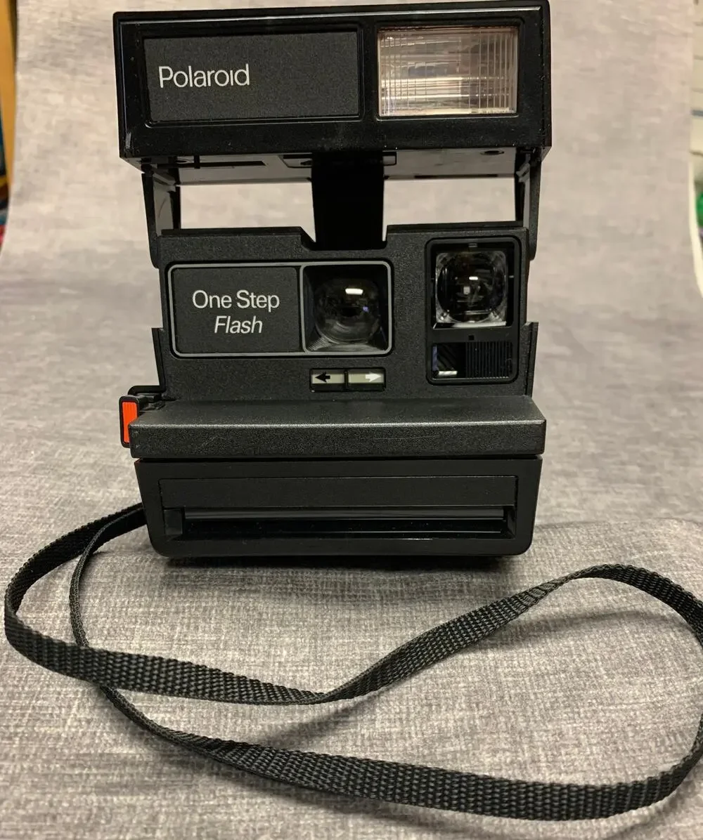 Polaroid 600 One Step Instant Flash Camera - Tested - Guarantee not DOA